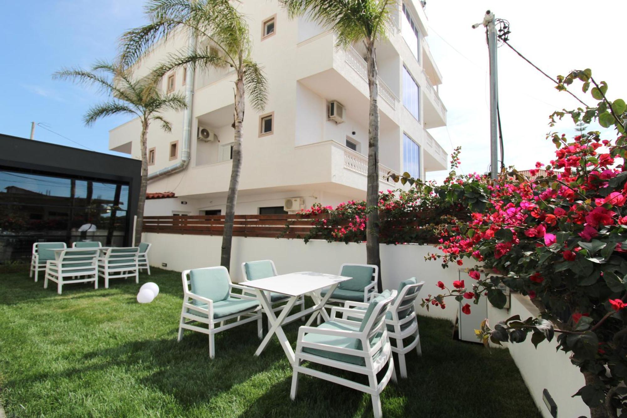 Valmar Hotel Ksamil Esterno foto
